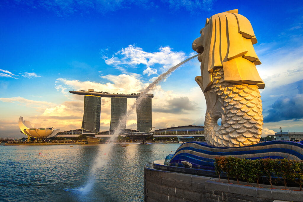 merlion statue cityscape singapore 1